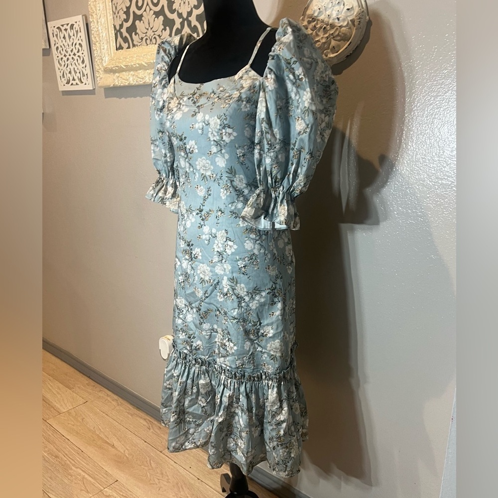 Reveux Floral Blue Puff Sleeve Dress - Picture 6 of 15